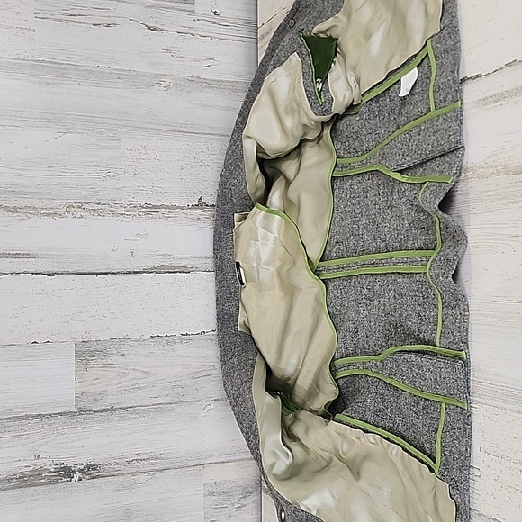 J. Crew 100% Scottish wool by Robert Noble gray 3 button 3 pocket blazer Size 6 - Picture 7 of 11